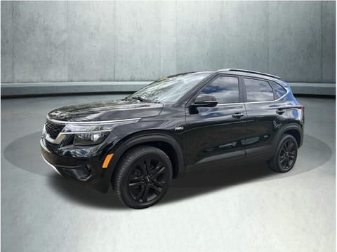 1 image of 2023 Kia Seltos S