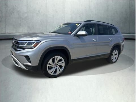 1 image of 2023 Volkswagen Atlas 2.0T SE w/Technology