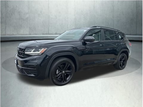 1 image of 2023 Volkswagen Atlas 3.6L V6 SEL R-Line