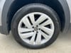 35 thumbnail image of  2023 Volkswagen Atlas Cross Sport 2.0T SE w/Technology