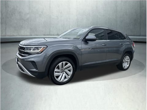 1 image of 2023 Volkswagen Atlas Cross Sport 2.0T SE w/Technology