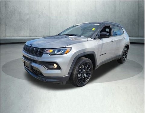 1 image of 2024 Jeep Compass Latitude Altitude SE