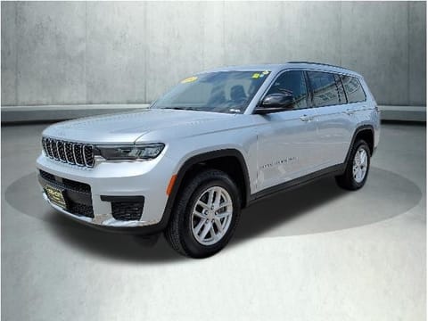 1 image of 2024 Jeep Grand Cherokee L Laredo
