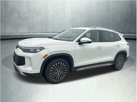 1 image of 2025 Volkswagen Tiguan 2.0T S