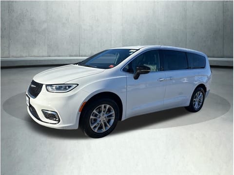 1 image of 2026 Chrysler Pacifica Select