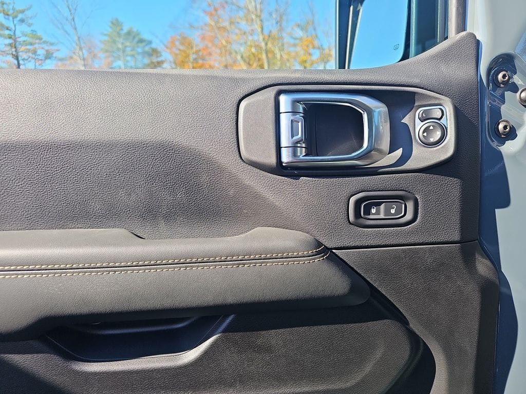 2026 Jeep Wrangler 4-Door Sahara - Photo 14