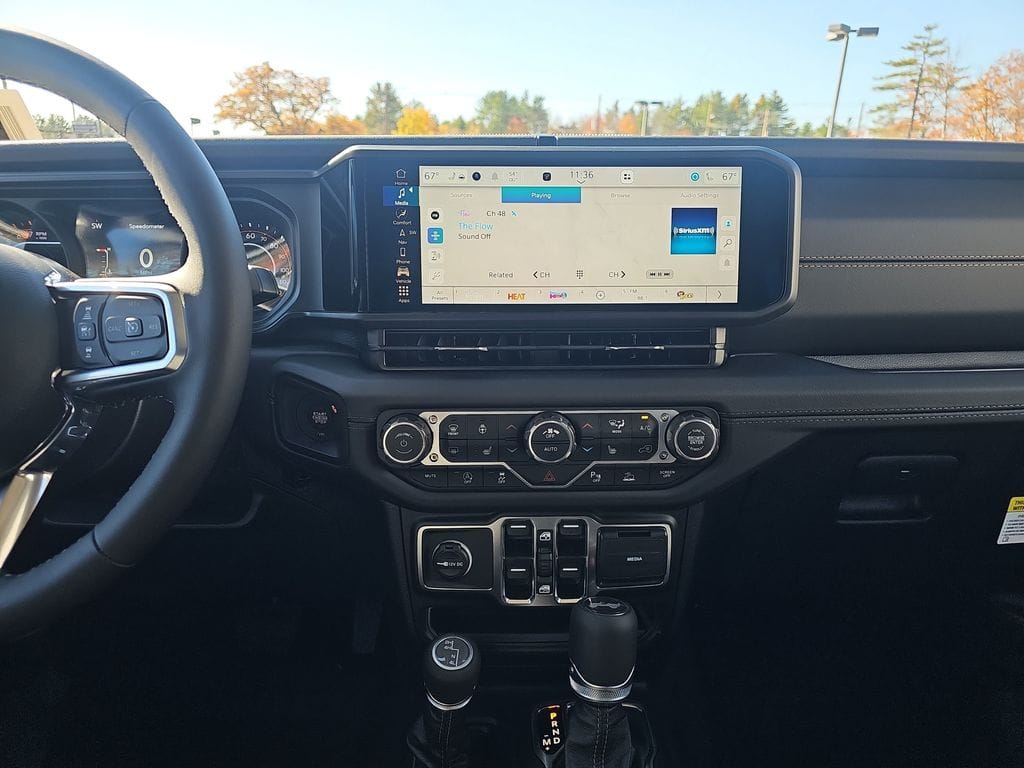 2026 Jeep Wrangler 4-Door Sahara - Photo 21