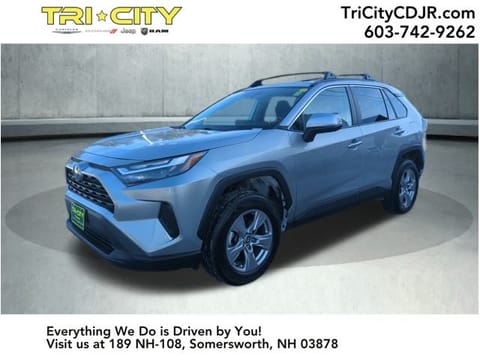1 image of 2022 Toyota RAV4 XLE