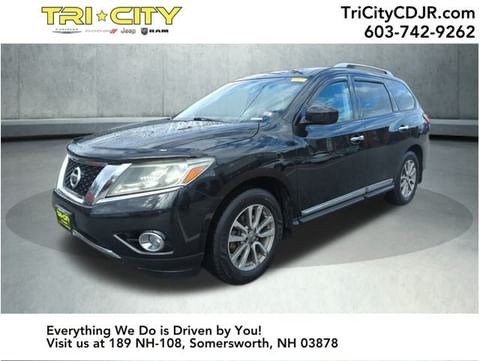 1 image of 2015 Nissan Pathfinder SL
