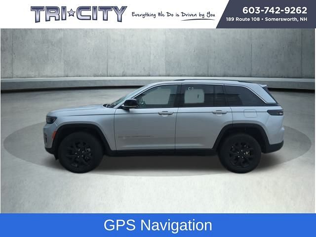 Used 2022 Jeep Grand Cherokee Limited with VIN 1C4RJHBGXN8540929 for sale in Somersworth, NH