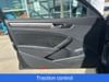 14 thumbnail image of  2018 Volkswagen Passat 2.0T SE