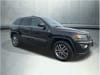 9 thumbnail image of  2020 Jeep Grand Cherokee Laredo