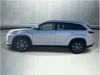 2 thumbnail image of  2019 Toyota Highlander XLE