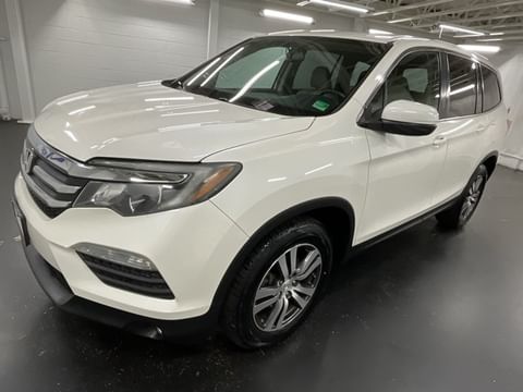 1 image of 2017 Honda Pilot EX-L