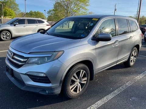 1 image of 2016 Honda Pilot EX-L