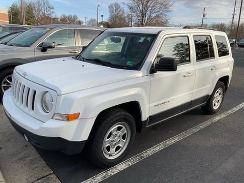 1 image of 2016 Jeep Patriot Sport