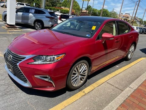 1 image of 2016 Lexus ES 350