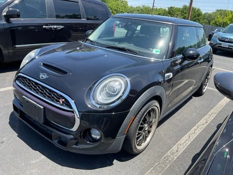 1 image of 2019 MINI Cooper S