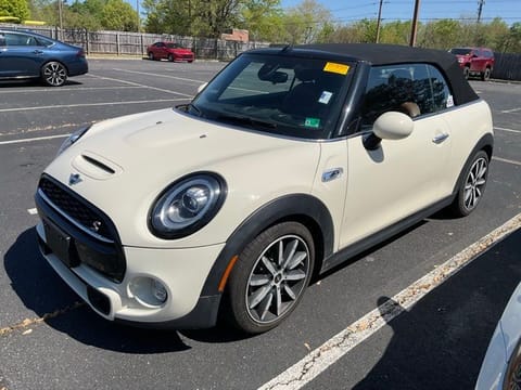 1 image of 2019 MINI Cooper S Classic