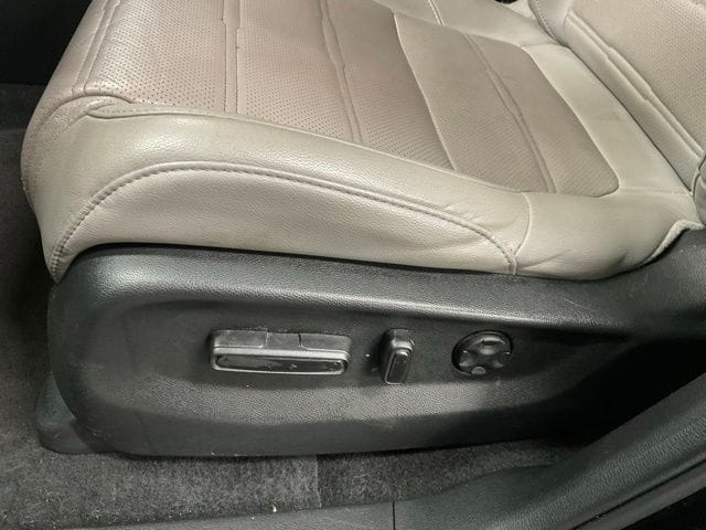 2020 Honda CR-V Touring - Photo 32