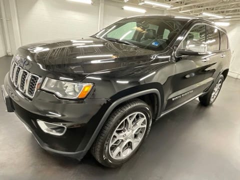 1 image of 2021 Jeep Grand Cherokee Limited