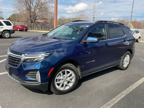 1 image of 2022 Chevrolet Equinox LT