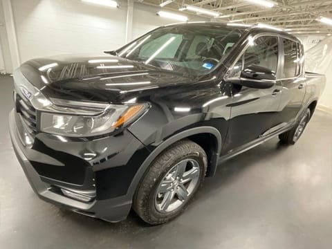1 image of 2023 Honda Ridgeline RTL