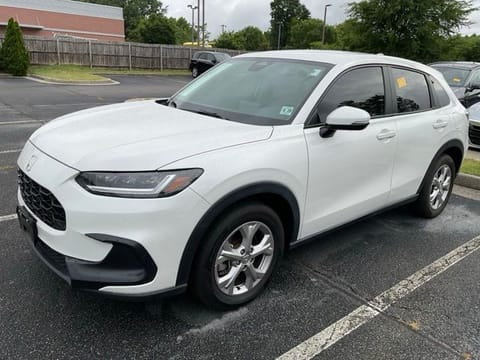 1 image of 2024 Honda HR-V LX