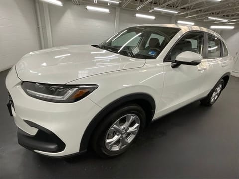 1 image of 2024 Honda HR-V LX