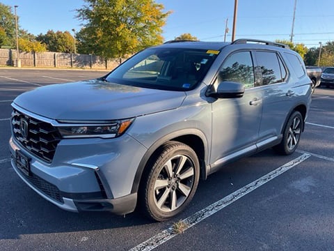 1 image of 2024 Honda Pilot Touring
