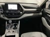 19 thumbnail image of  2024 Toyota Highlander XLE
