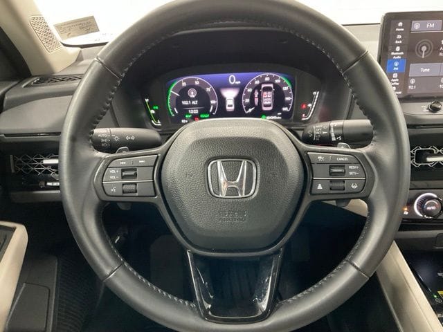 2025 Honda Accord Hybrid EX-L - Photo 17