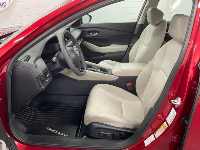 2025 Honda Accord SE - Photo 21