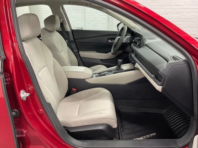 2025 Honda Accord SE - Photo 20