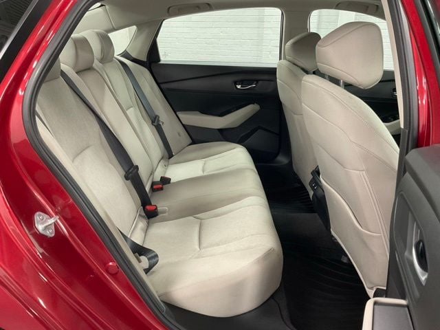 2025 Honda Accord SE - Photo 14