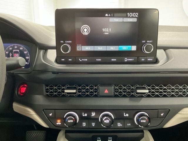 2025 Honda Accord SE - Photo 24