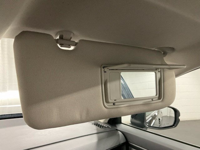 2025 Honda CR-V LX - Photo 27