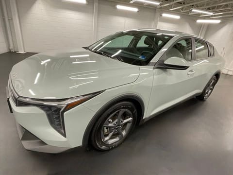 1 image of 2025 Kia K4 LXS