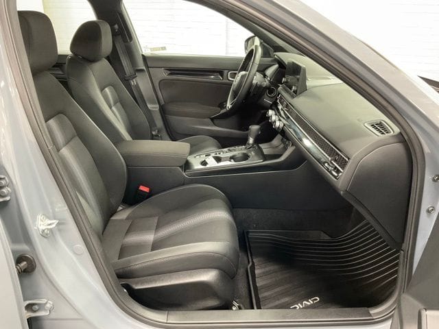 2026 Honda Civic Hatchback Sport - Photo 20