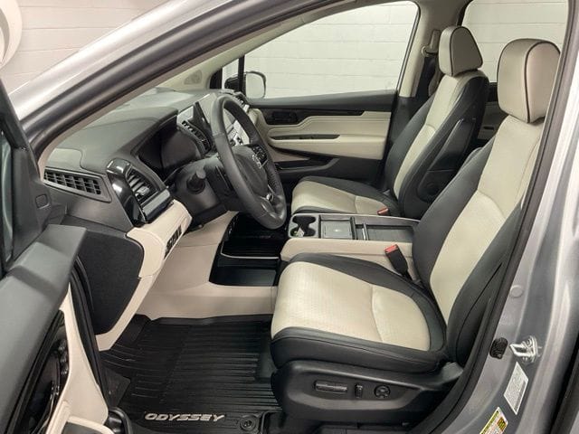 2026 Honda Odyssey Elite - Photo 25