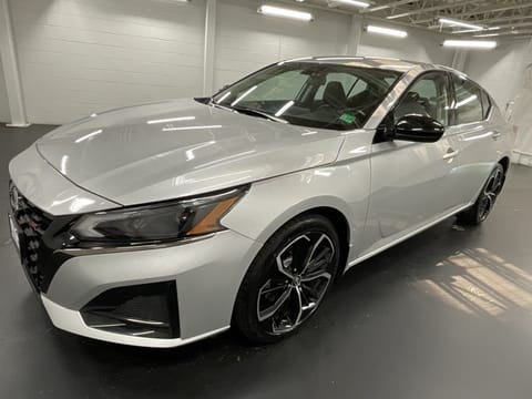 1 image of 2023 Nissan Altima 2.5 SR