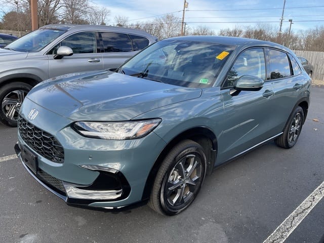 2025 Honda HR-V EX-L's photo