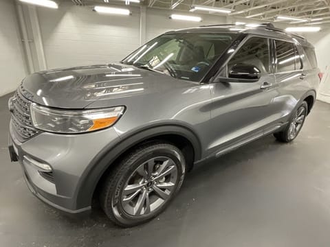1 image of 2022 Ford Explorer XLT