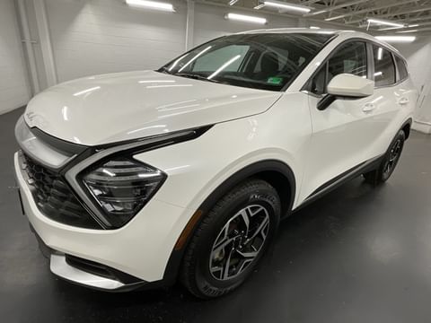 1 image of 2024 Kia Sportage LX