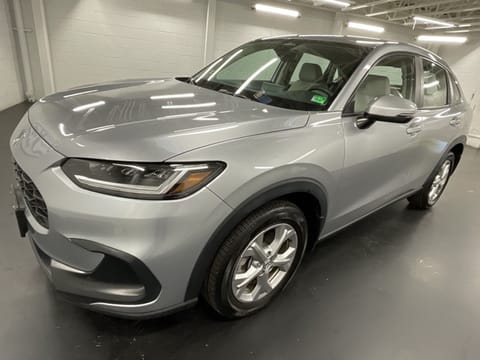 1 image of 2023 Honda HR-V LX