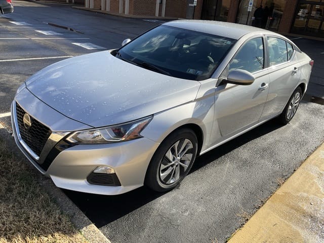 2021 Nissan Altima S's photo