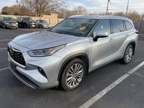 1 image of 2020 Toyota Highlander Platinum