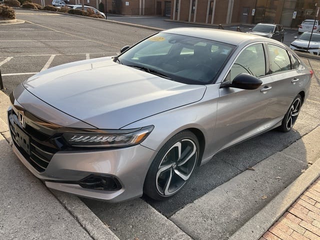 2022 Honda Accord Sport's photo