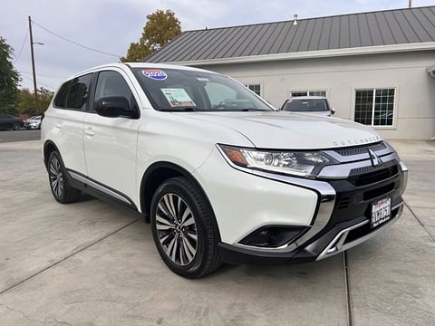 1 image of 2020 Mitsubishi Outlander ES