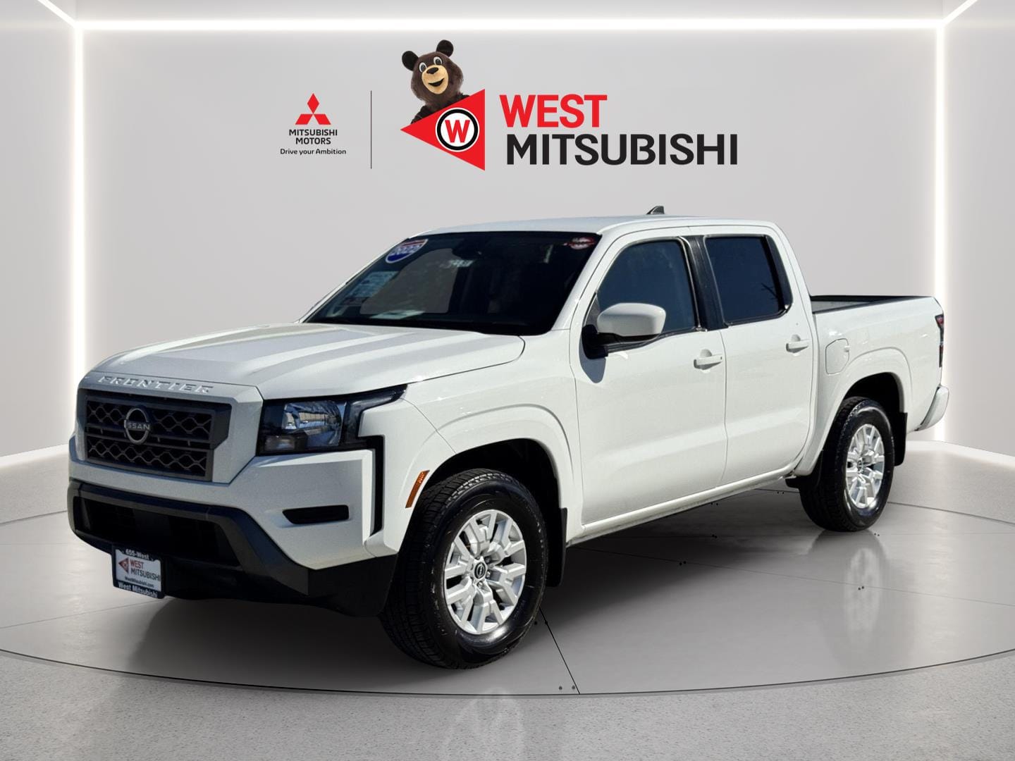 2022 Nissan Frontier SV's photo
